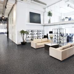 Moda Plus M07-antracit tekercses vinyl padló